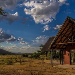 Hobatere Lodge in West Namibia 