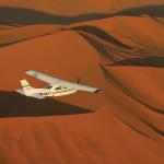 Im Kleinflugzeug Namibia entdecken