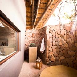 Außendusche Bushwa Lodge