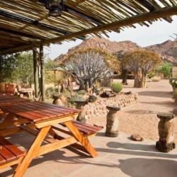 Patio Namtib Desert Lodge 