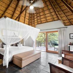 Rhino River Lodge, Manyoni Game Reserve