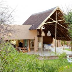 Toshari Lodge, Namibia 